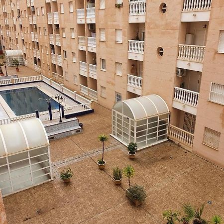 Apartment Close To All Amenities Torrevieja Esterno foto